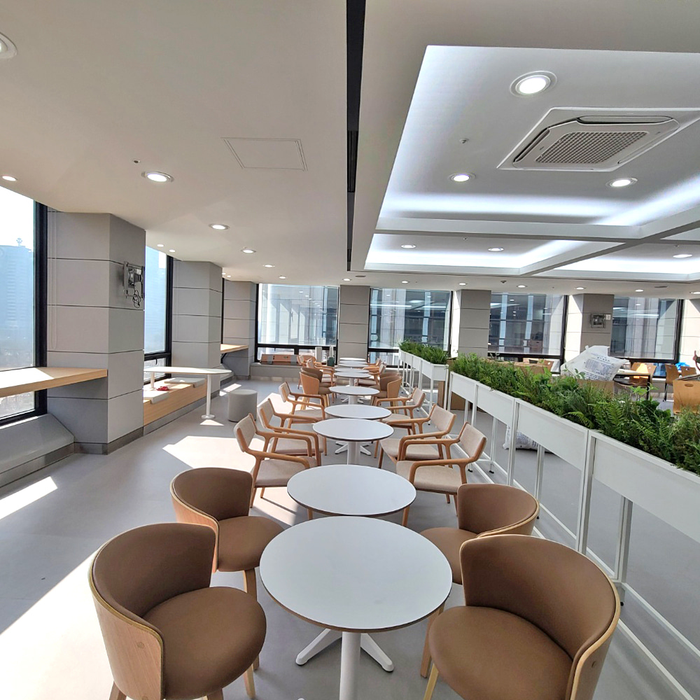 여의도한국수출입은행,은행가구,은행본사가구,은행사무실가구,은행라운지가구,은행휴게실가구,라운지가구,휴게실가구,라운지소파,라운지1인소파,1인소파,1인쇼파,패브릭1인소파,바의자,바테이블,바테이블제작,단체테이블,단체테이블제작,6인테이블,8인테이블,우드슬랩테이블,우드슬랩제작,우드슬랩테이블제작,우드슬랩단체테이블,소파테이블,원목의자,철제바의자,원목암체어,원목팔걸이의자,디자인체어,원목디자인체어,디자인가구,창업가구